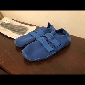 Notorious Lift Slippers